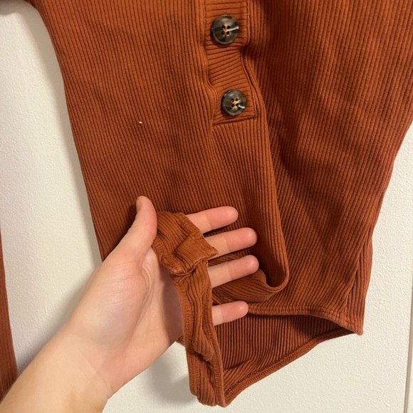 Lulu's Terracotta Ribbed Bodysuit - Picture 3 of 4